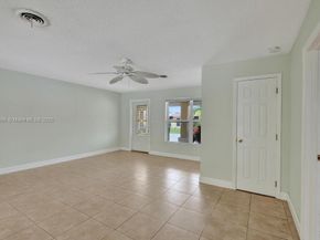 1221 Singer Dr, Singer Island FL 33404