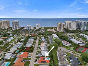 1221 Singer Dr, Singer Island FL 33404