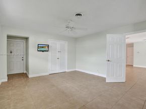 1221 Singer Dr, Singer Island FL 33404