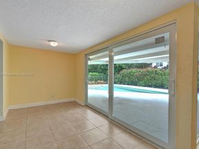 1221 Singer Dr, Singer Island FL 33404
