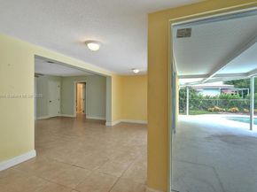 1221 Singer Dr, Singer Island FL 33404