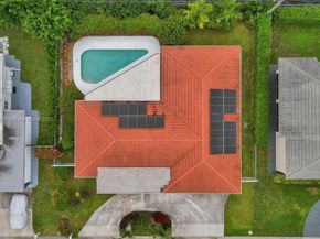 1221 Singer Dr, Singer Island FL 33404