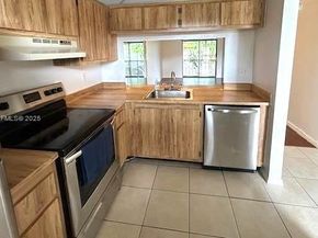 9173 NW 1st Ct 202, Pembroke Pines FL 33024