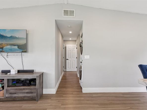 1841 NW 26th Ave, Fort Lauderdale FL 33311