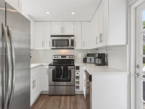 1841 NW 26th Ave, Fort Lauderdale FL 33311