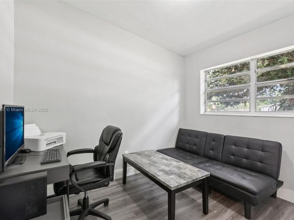 1841 NW 26th Ave, Fort Lauderdale FL 33311