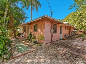 578 SW 2nd St, Florida City FL 33034