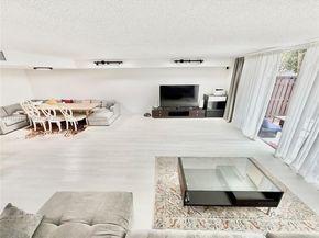 2203 NE 7th St 14, Hallandale Beach FL 33009