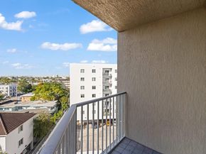 102 SW 6th Ave 605, Miami FL 33130