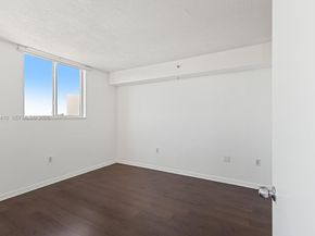 102 SW 6th Ave 605, Miami FL 33130