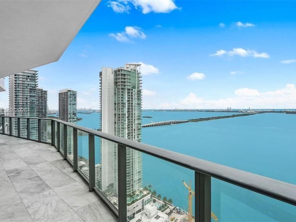 460 NE 28th St 1407, Miami FL 33137