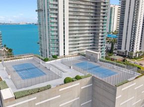 460 NE 28th St 1407, Miami FL 33137