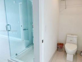460 NE 28th St 1407, Miami FL 33137