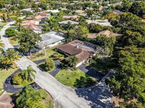 311 NW 101st Ter, Coral Springs FL 33071