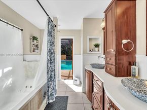 311 NW 101st Ter, Coral Springs FL 33071