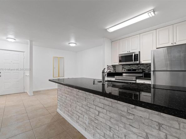 10421 SW 157th Pl 206, Miami FL 33196