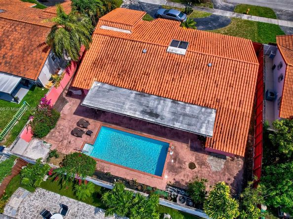 7815 SW 21st Ter, Miami FL 33155