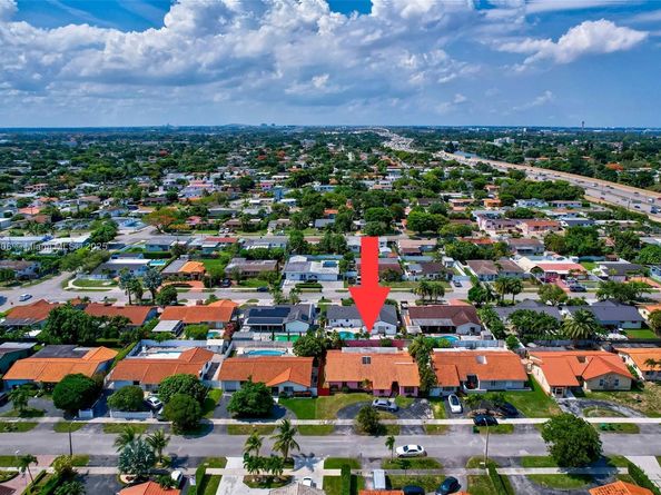 7815 SW 21st Ter, Miami FL 33155