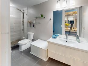 2500 Parkview Dr 507, Hallandale Beach FL 33009