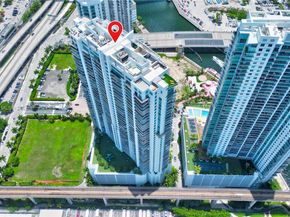 90 SW 3rd St PH10, Miami FL 33130
