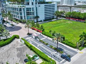90 SW 3rd St PH10, Miami FL 33130