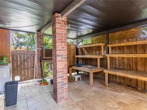 10255 SW 46th St, Miami FL 33165