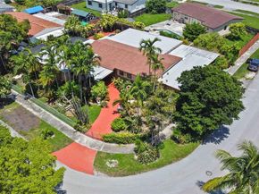 10255 SW 46th St, Miami FL 33165