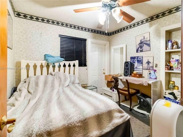 10255 SW 46th St, Miami FL 33165