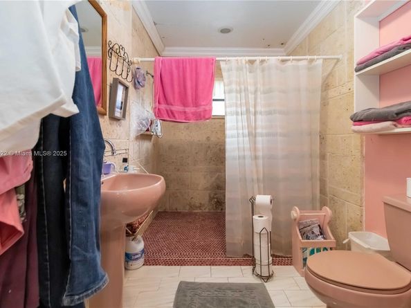 10255 SW 46th St, Miami FL 33165