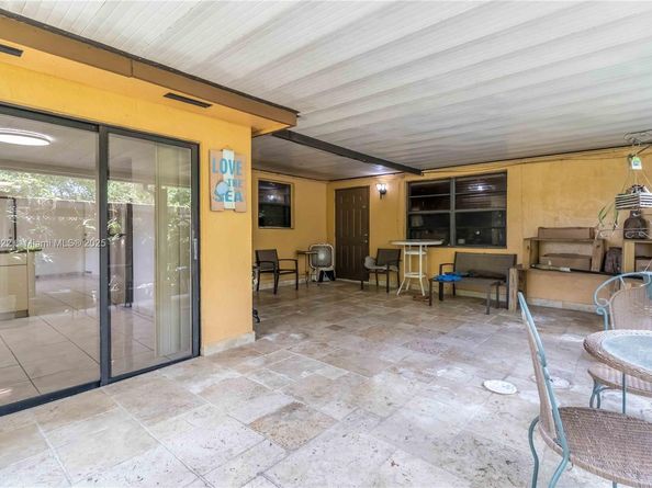10255 SW 46th St, Miami FL 33165