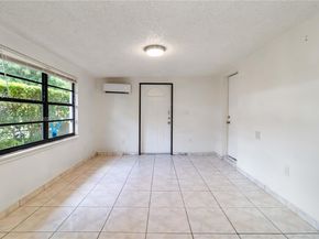 10255 SW 46th St, Miami FL 33165