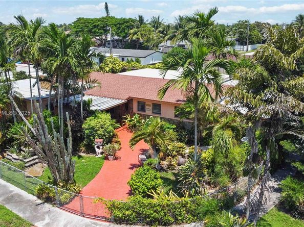 10255 SW 46th St, Miami FL 33165