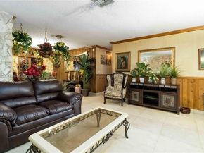 10255 SW 46th St, Miami FL 33165