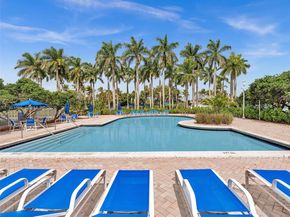 2237 NW 171st Ter, Pembroke Pines FL 33028