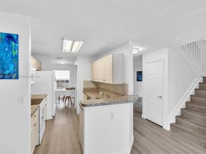 2237 NW 171st Ter, Pembroke Pines FL 33028