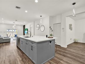 3472 NE 2nd St, Homestead FL 33033