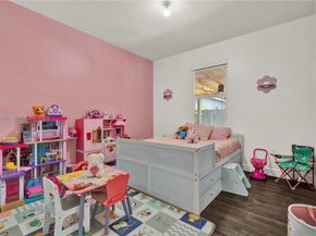 3472 NE 2nd St, Homestead FL 33033