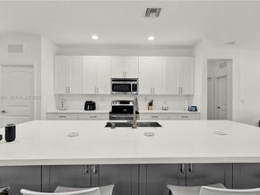 3472 NE 2nd St, Homestead FL 33033