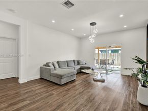 3472 NE 2nd St, Homestead FL 33033