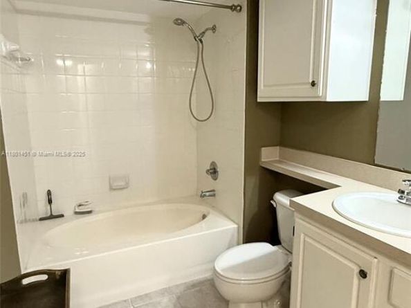2665 SW 37th Ave 1112, Miami FL 33133