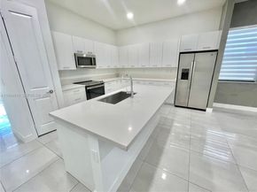 17324 SW 41st St, Miramar FL 33029