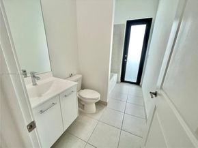 17324 SW 41st St, Miramar FL 33029