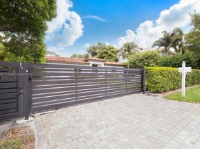 677 Hampton Ln, Key Biscayne FL 33149