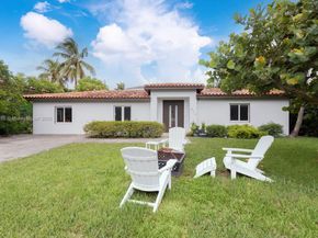 677 Hampton Ln, Key Biscayne FL 33149