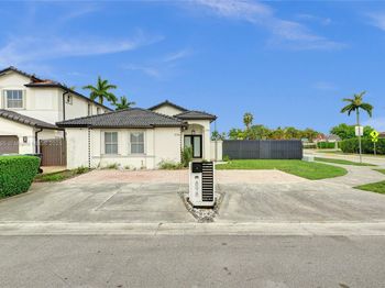898 NW 131st Ave