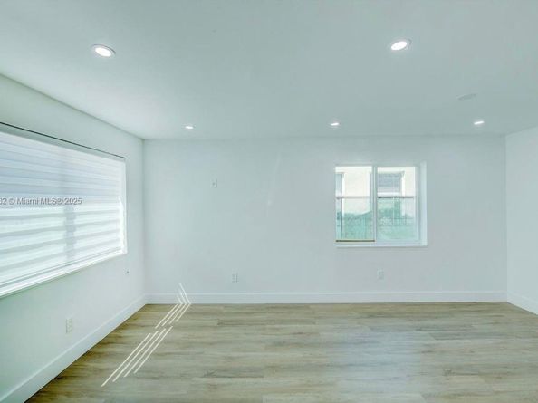 1499 NE 152nd St, North Miami Beach FL 33162