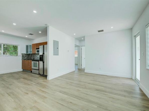 1499 NE 152nd St, North Miami Beach FL 33162