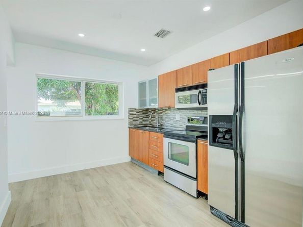 1499 NE 152nd St, North Miami Beach FL 33162