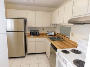 8005 SW 107th Ave 309, Miami FL 33173