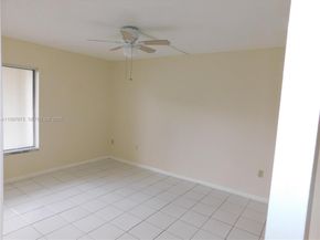 8005 SW 107th Ave 309, Miami FL 33173